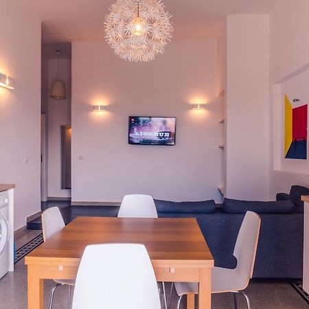 Solobed Lägenhet Reggio Calabria Exteriör bild