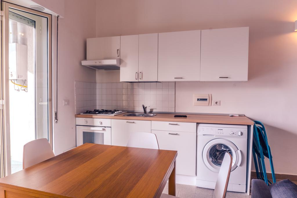 Solobed Lägenhet Reggio Calabria Exteriör bild